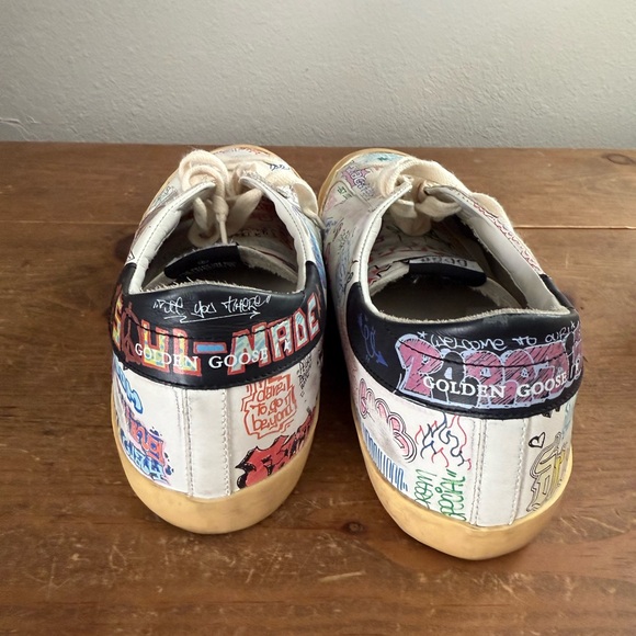Men’s Golden Goose size 11 (44) Graffiti Art Sneakers. Like new condition - Picture 4 of 11